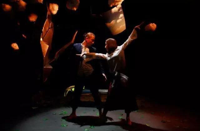 抢票丨话剧《一触钟情》第三波免费抢票活动