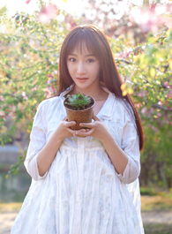 爱新觉罗・启星